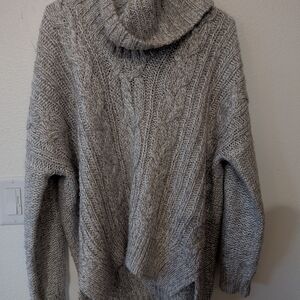 Jennifer Lopez Gray Cable Knit Turtleneck Sweater